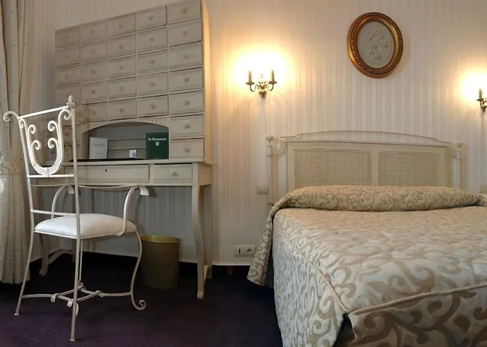 Отель De France Анже