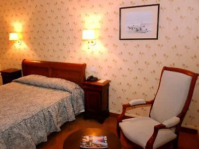 De France 4* Анже